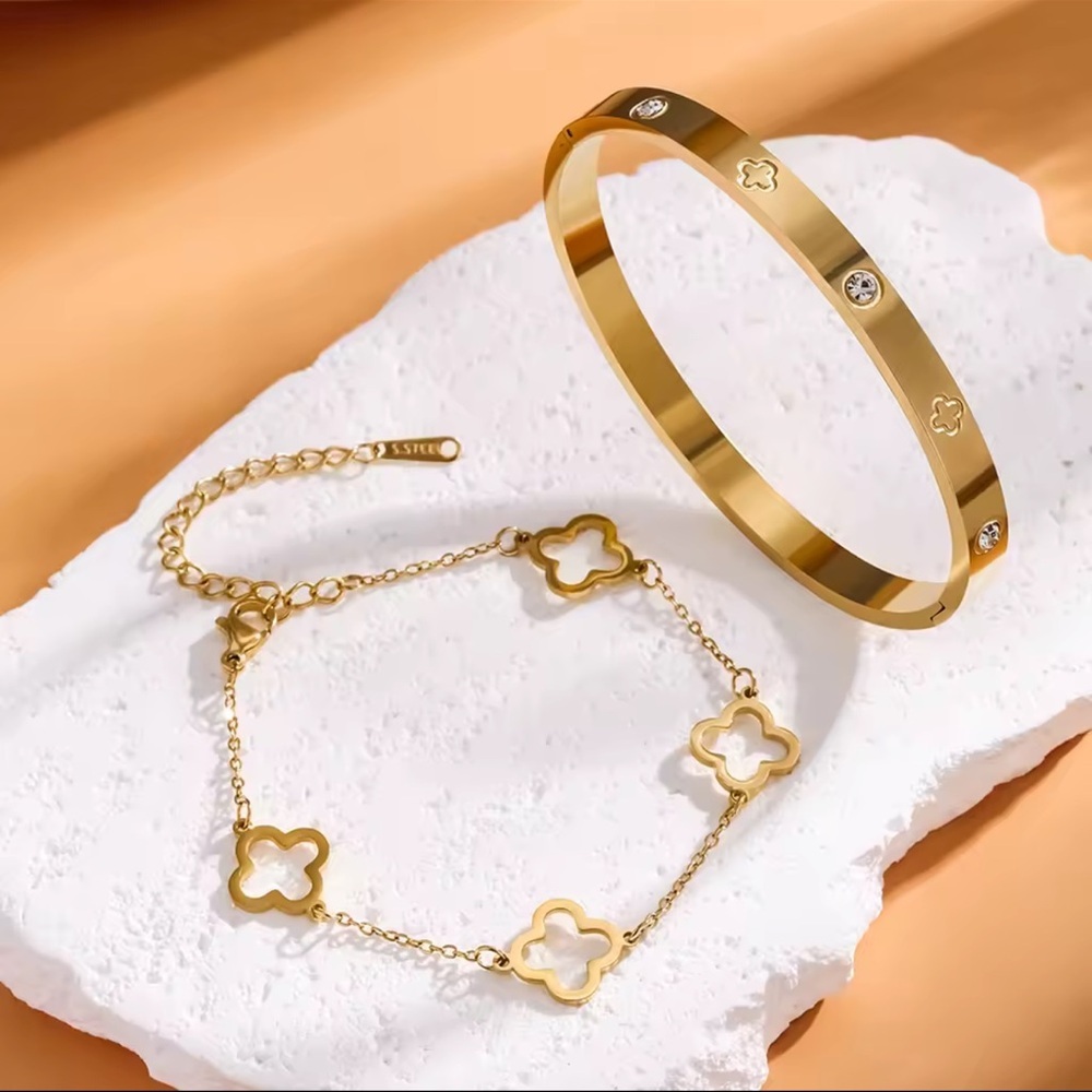 2PCS Gold Clover Stainless Steel Bracelet Set